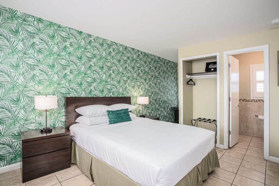 Modern queen hotel room at The Local – St. Augustine hotel