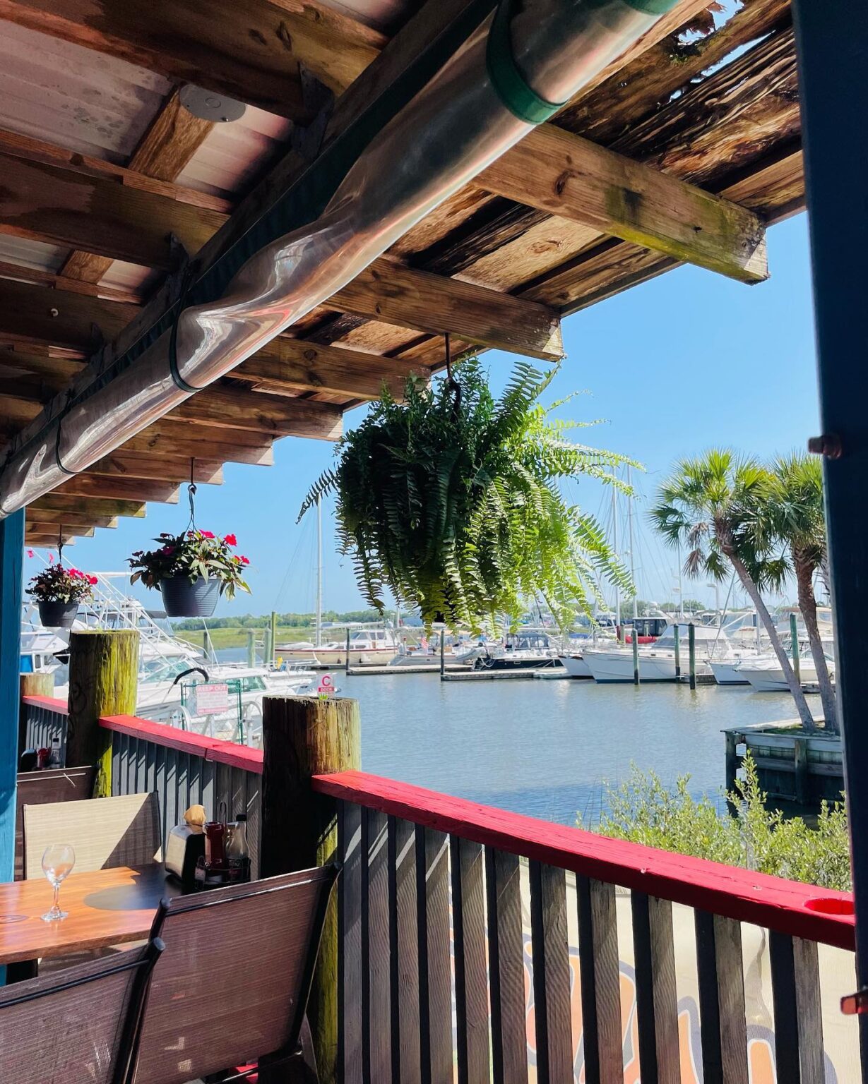 The Waterfront Fishouse Restaurant - ubc6uzp